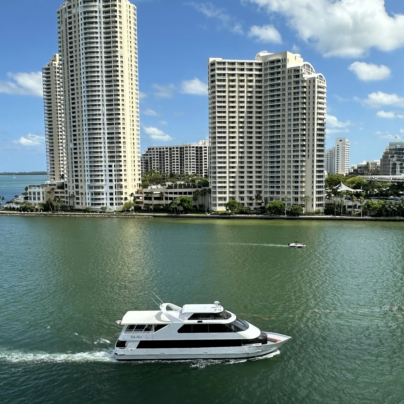 Miami: Celebrity Homes Cruise on Luxury Yacht - Photo 1 of 9